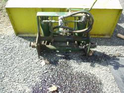 Scoop frame front